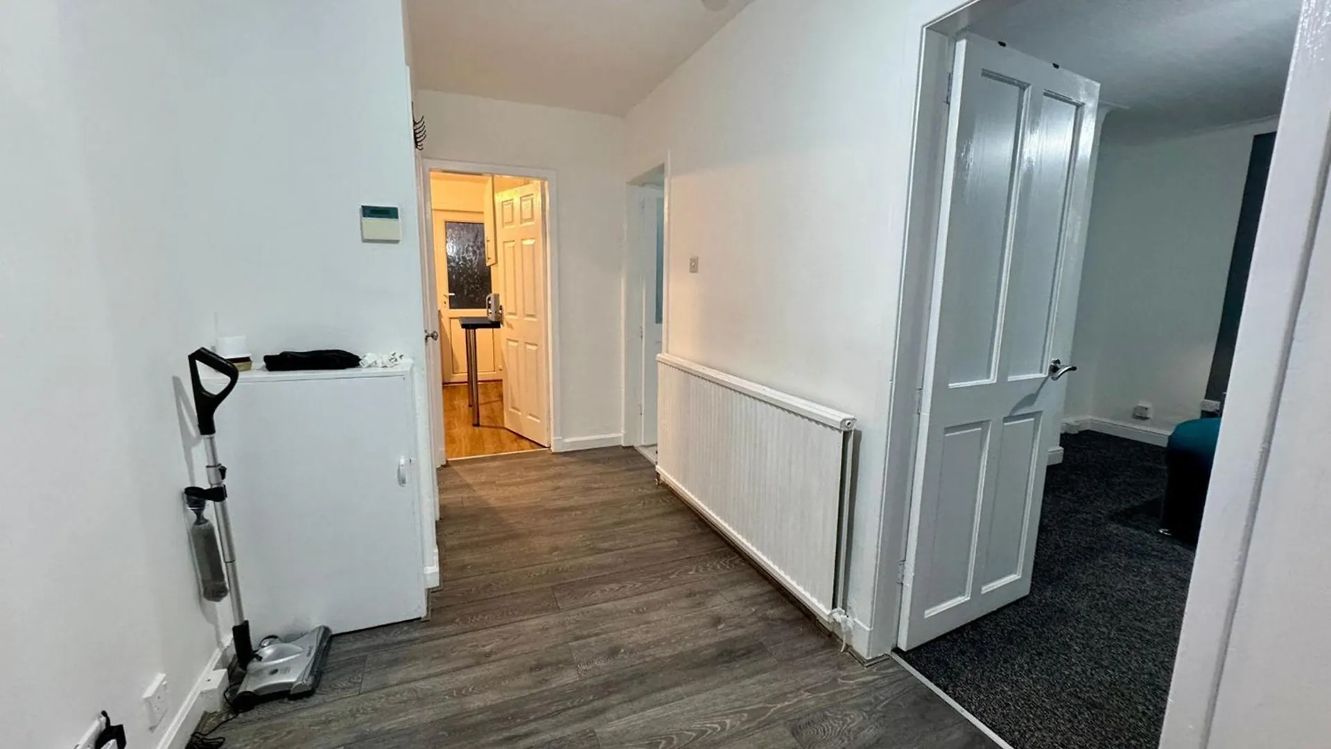 Broughty Ferry, Price Match Gaurantee, 4 Bed House, Great For Contractors, Fully Equipped, Private Parking, Easy Ring Road Access, Minimum 90 Nights Bookings Only - Ask Sunrise Short Lets Dundee - Long Term Rates Available At Sunrise Short Lets Dunde United Kingdom