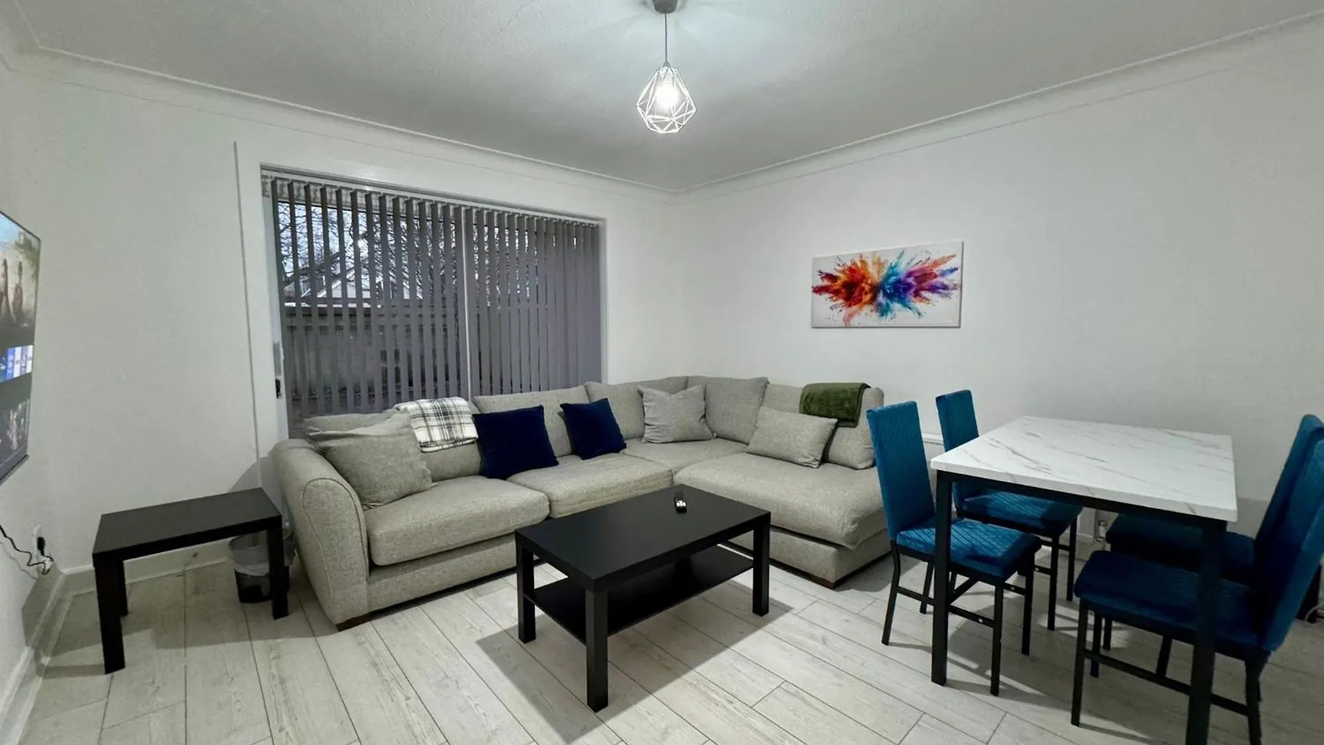 Broughty Ferry, Price Match Gaurantee, 4 Bed House, Great For Contractors, Fully Equipped, Private Parking, Easy Ring Road Access, Minimum 90 Nights Bookings Only - Ask Sunrise Short Lets Dundee - Long Term Rates Available At Sunrise Short Lets Dunde
