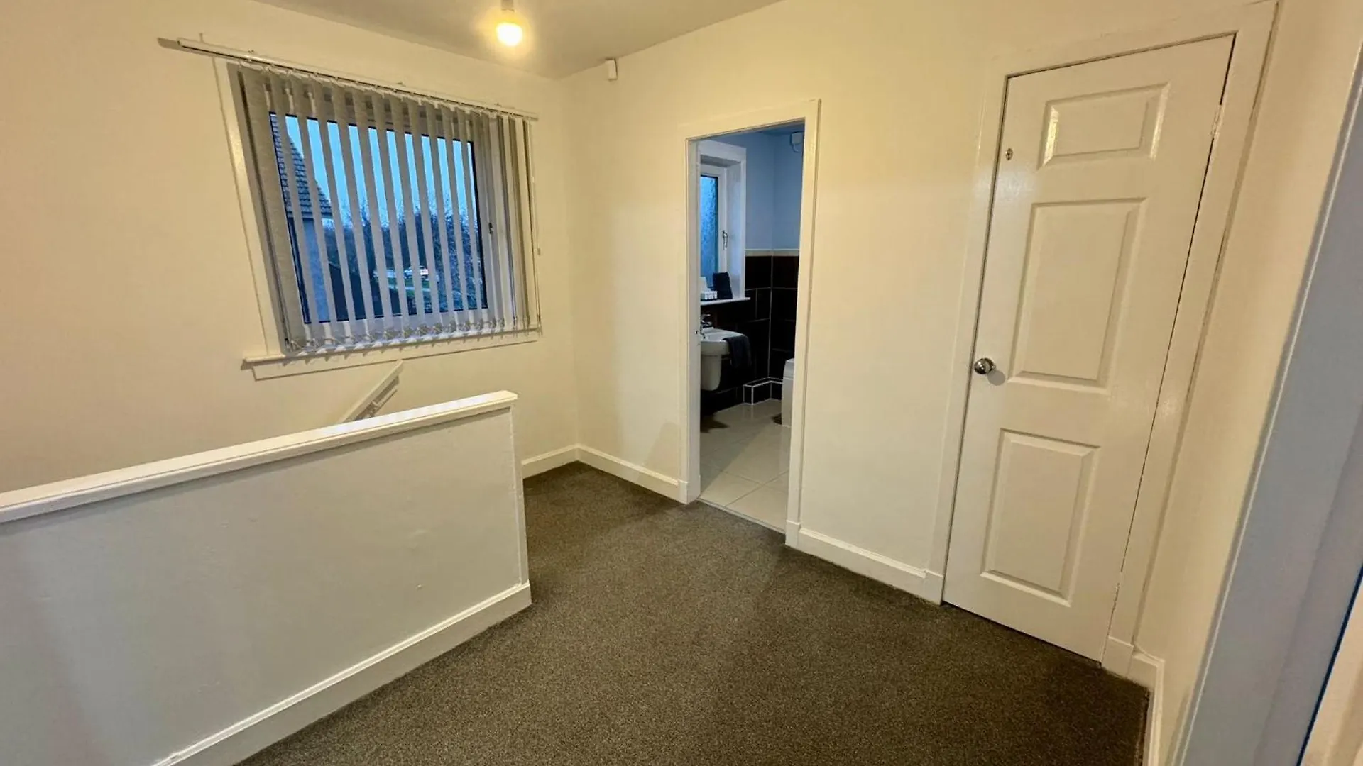 Holiday home Broughty Ferry, Price Match Gaurantee, 4 Bed House, Great For Contractors, Fully Equipped, Private Parking, Easy Ring Road Access, Minimum 90 Nights Bookings Only - Ask Sunrise Short Lets Dundee - Long Term Rates Available At Sunrise Short Lets Dunde